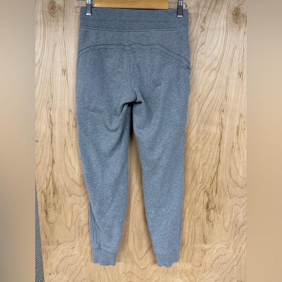 LULULEMON Warm Down Jogger II Heathered Core Medium Grey Size 4 - Picture 2 of 8